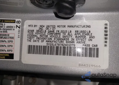 2008 Pontiac Vibe from USA, damaged, VIN 5Y2SL67878Z401079